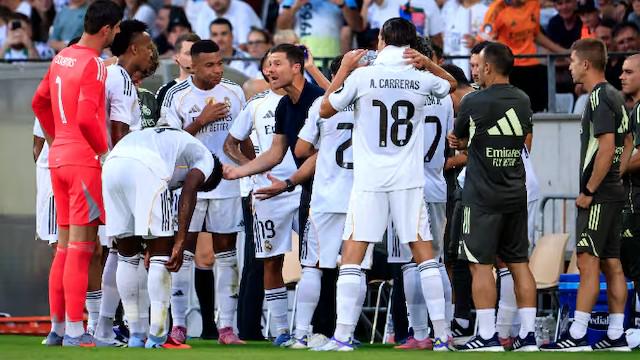 皇马正逐渐, src