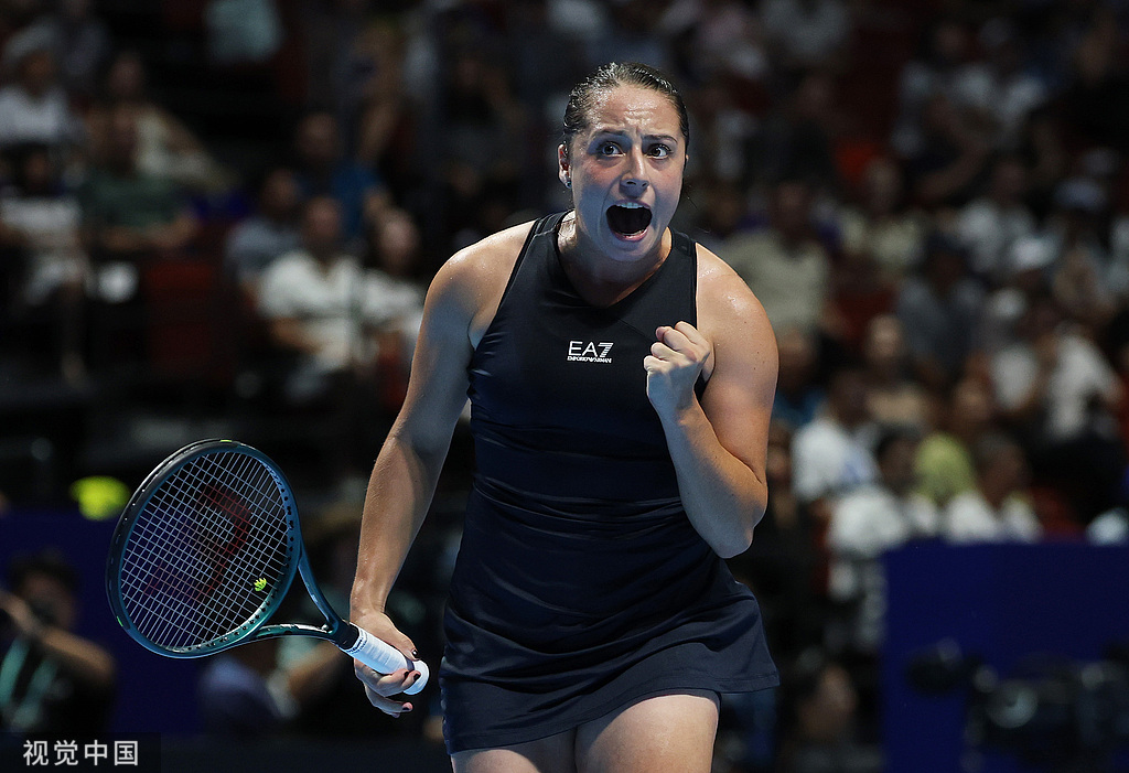 两人底线相 两人底线相