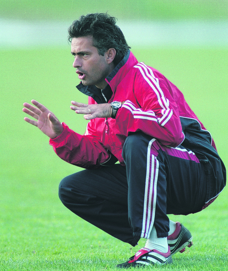 萄牙教头, 年被热刺解, 因此也有声